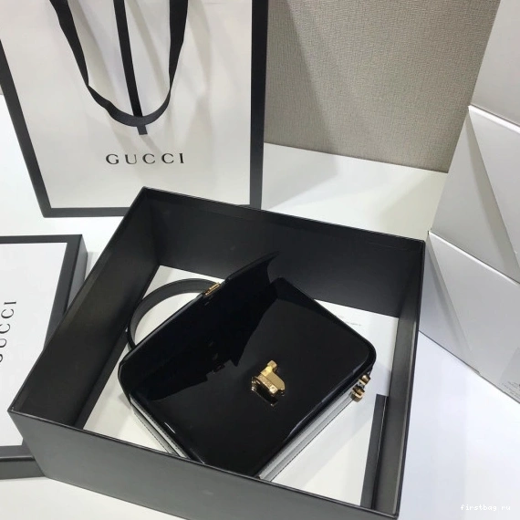 First bag ru GUCCI Sylvie handle mini patent 1969 bag top leather 0817